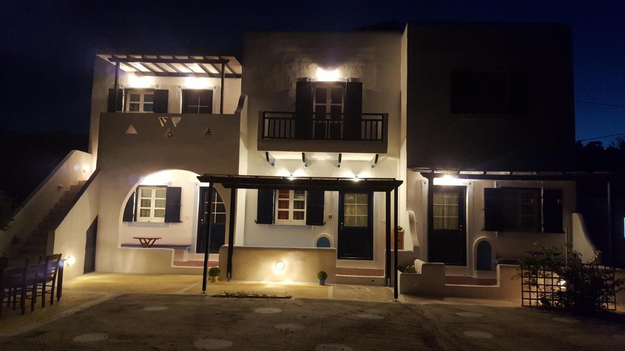 Ferienwohnung Ο Μπαξεσ Livadi  Exterior foto