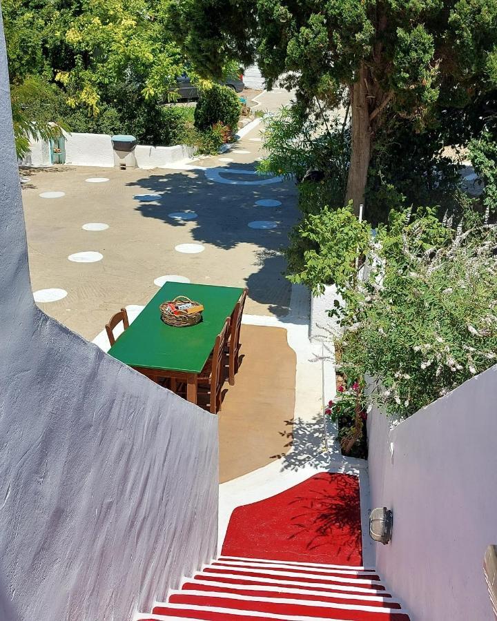Ferienwohnung Ο Μπαξεσ Livadi  Exterior foto