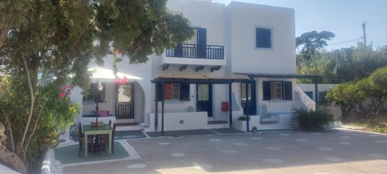 Ferienwohnung Ο Μπαξεσ Livadi  Exterior foto